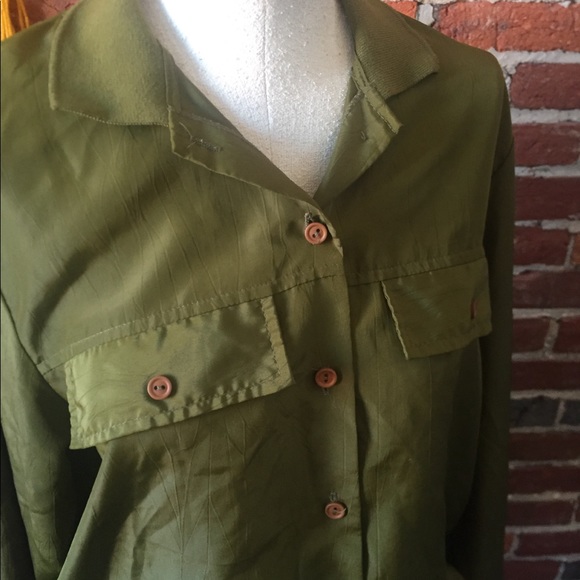 Lauren Lee green blouse lewk - Picture 2 of 3